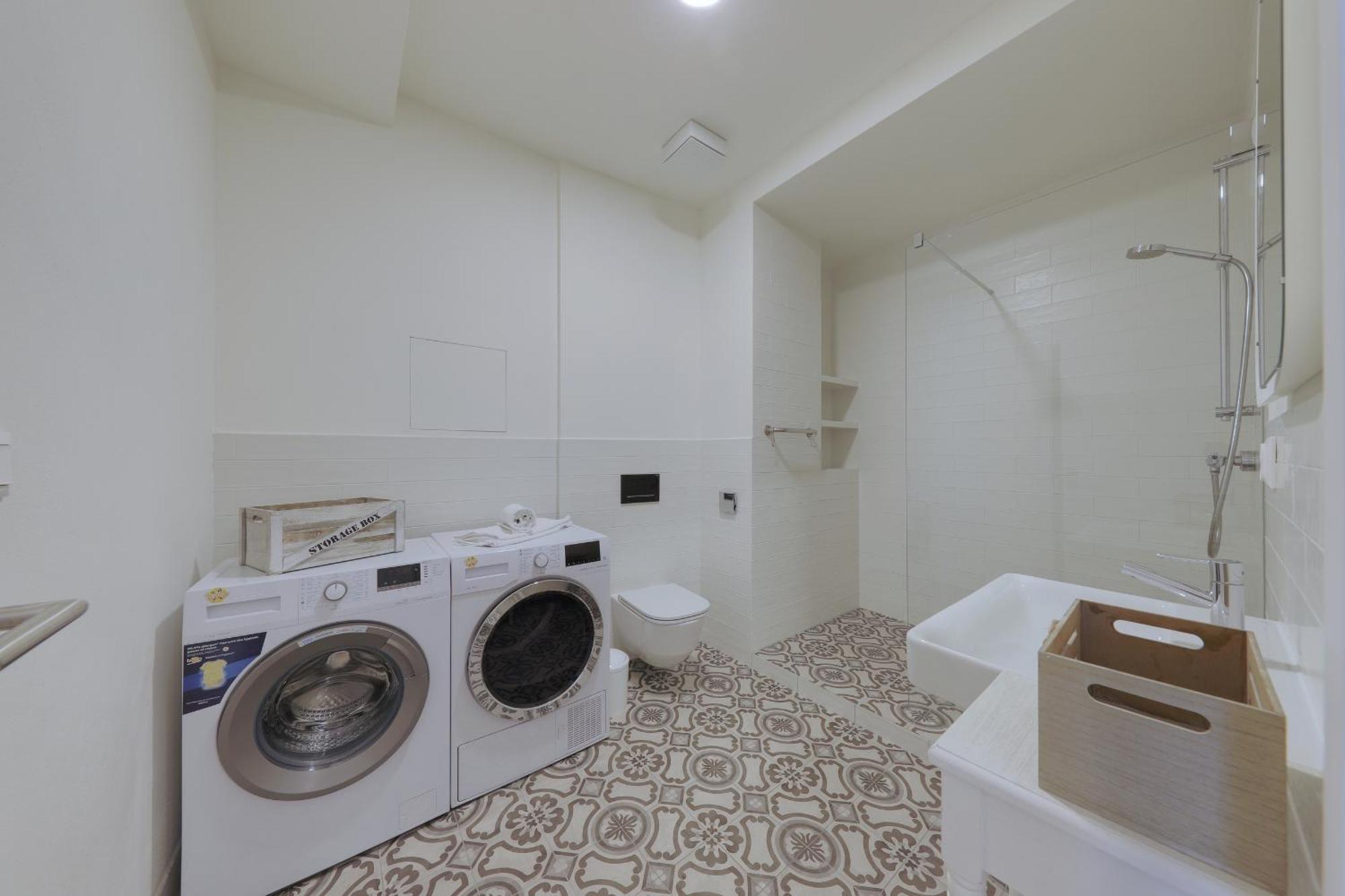 Shone Apartment Old Town 2 Bedroom Bratislava Eksteriør billede