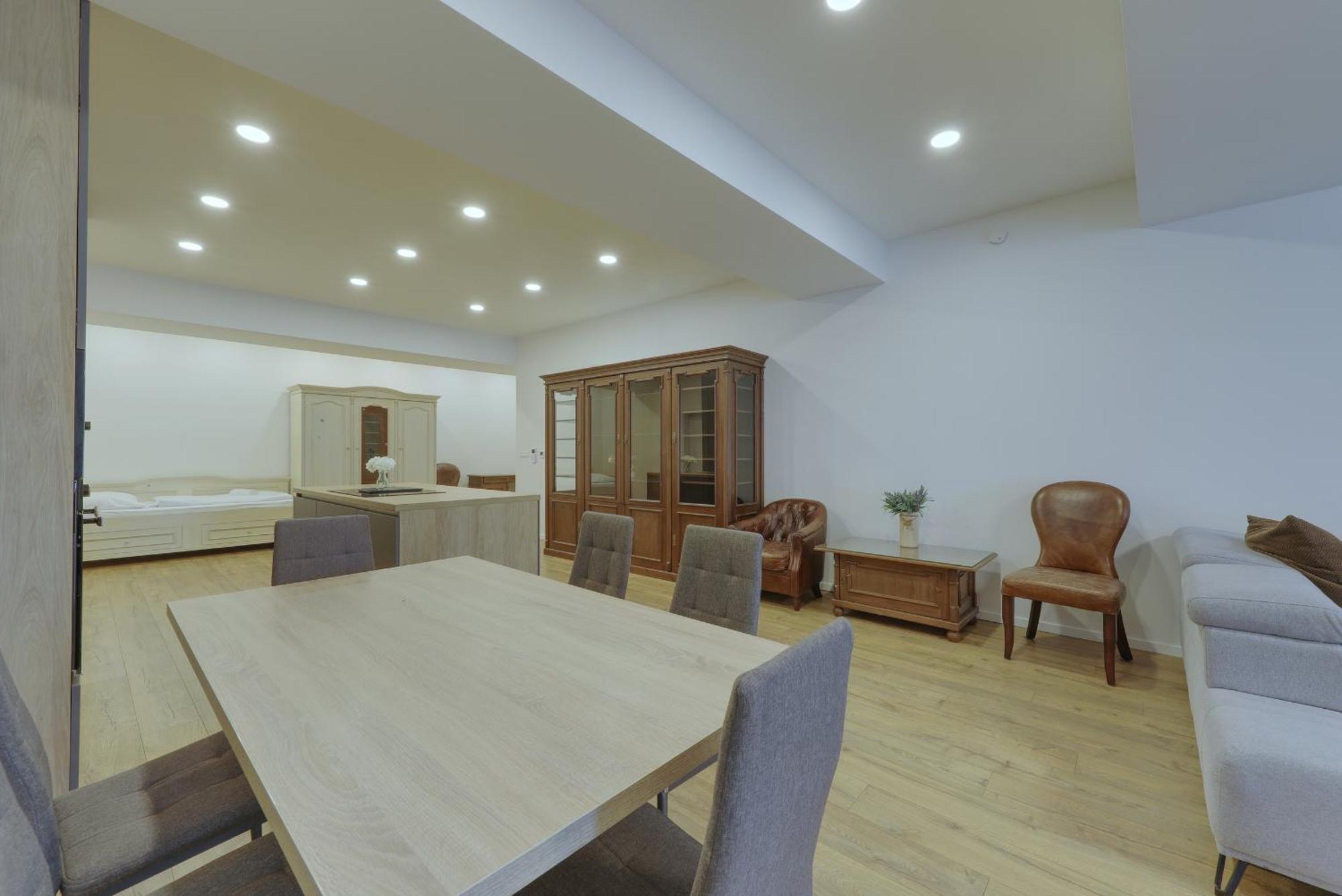 Shone Apartment Old Town 2 Bedroom Bratislava Eksteriør billede