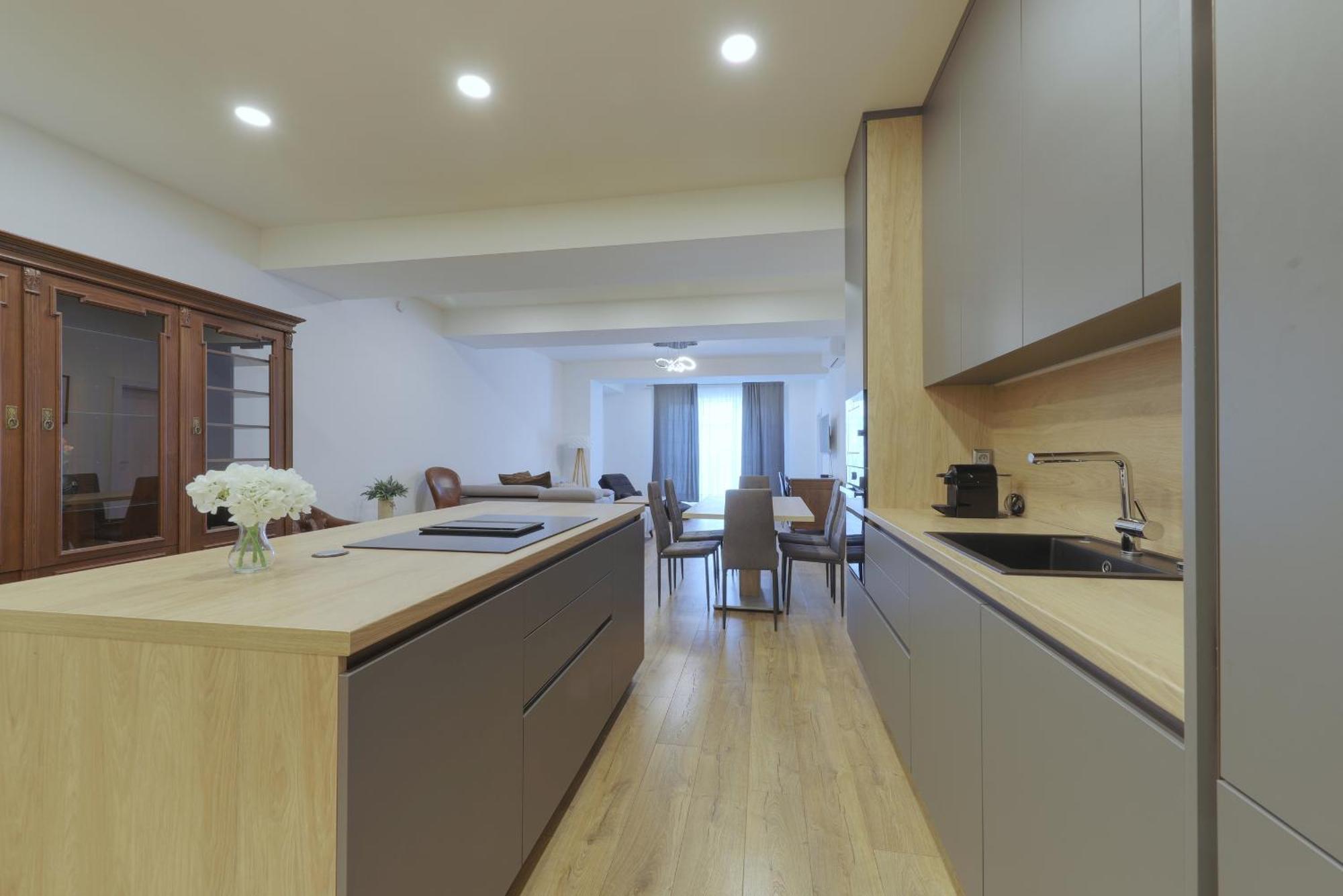 Shone Apartment Old Town 2 Bedroom Bratislava Eksteriør billede