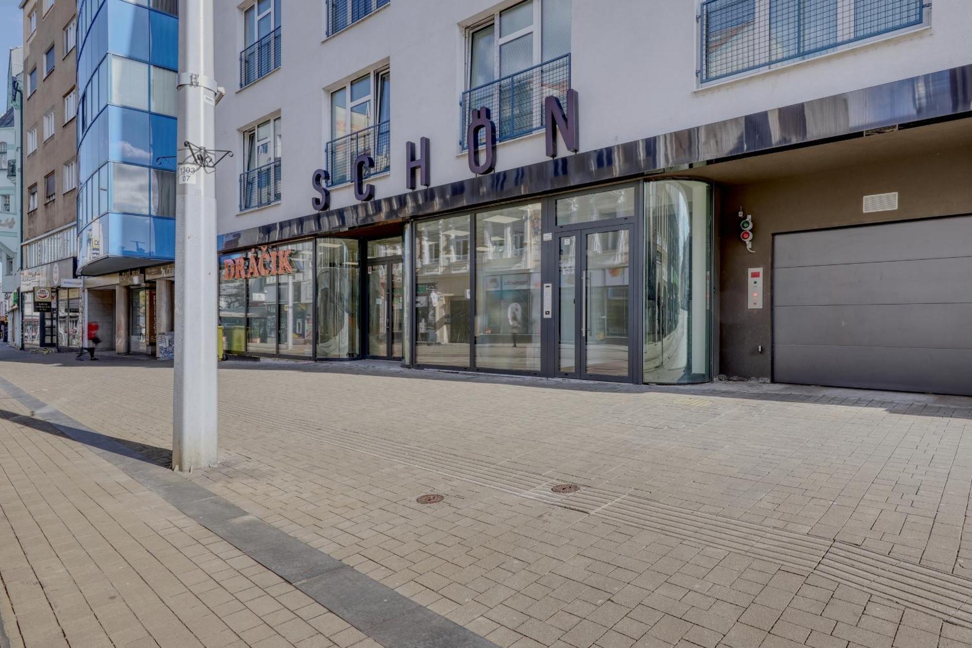 Shone Apartment Old Town 2 Bedroom Bratislava Eksteriør billede